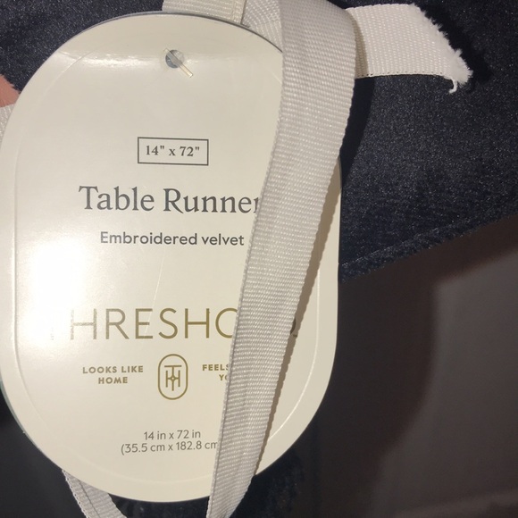 NWT Velvet Table Runner - Picture 3 of 10